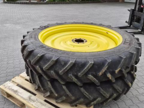 Művelőkerék szett John Deere 4 hengeres típusra Művelőkerék szett John Deere 4 hengeres típusra