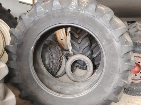 20,8R38 Michelin gumi