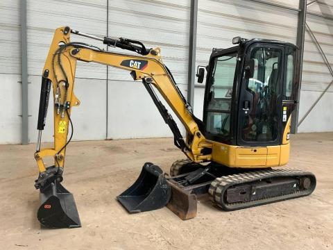 Caterpillar 303 E CR / 2017 / 1 984 h üzemóra / Lízing 20%-tól