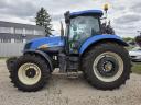 New Holland T7050 traktor