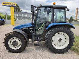 New Holland TL90 traktor