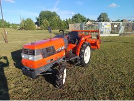 Kiváló állapotban lévő Kubota GL19 kis traktor eladó