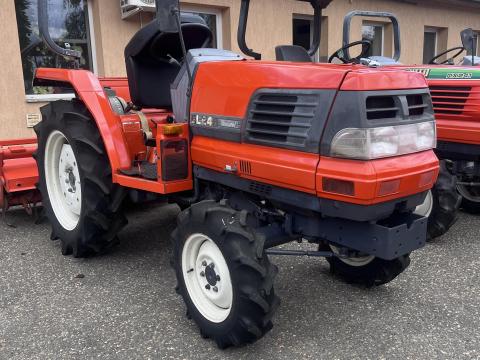 Kubota GL240 használt japán kistraktor Kubota GL240 használt japán kistraktor