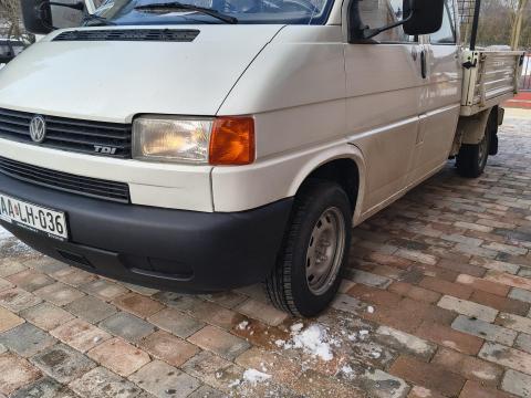 50 le. Alatti traktor