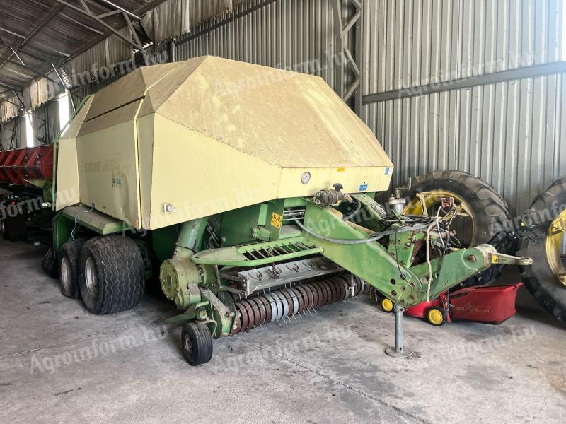 Krone BigPack 128 VFS MULTI-CUT Nagykocka bálázó Pótalkatrészekkel