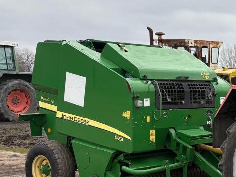 John Deere 623 MultiCrop bálázó 2014-es évjárat
