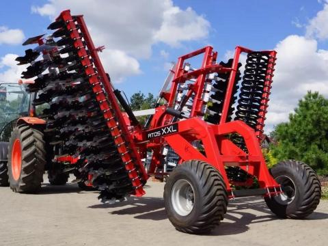 AMJ AGRO ATOS XXL 5,0 m klasszikus hátsó tárcsa AMJ AGRO ATOS XXL 5,0 m klasszikus hátsó tárcsa