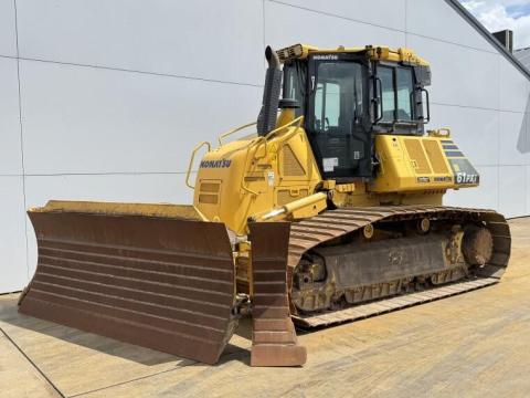 Komatsu D61PXi-24 / 2018 / 10 591 üzemóra / Lízing 20%-tól