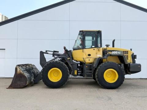 Komatsu WA200PZ-6 / 2014 / 5.604 üzemóra / Lízing 20%-tól Komatsu WA200PZ-6 / 2014 / 5.604 üzemóra / Lízing 20%-tól