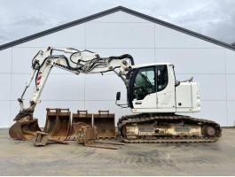 Liebherr R914 Compact / 2017 / 7 010 üzemóra / Lízing 20%-tól