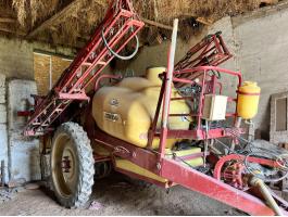 HARDI Commander 2600/24 vontatott permetező