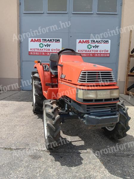 Kubota X24 négyhengeres, 24 lóerős, 4x4 hajtású japán kistraktor