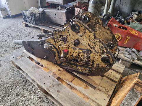 MONTABERT BRH125 hidraulikus bontókalapács JCB 3/4CX