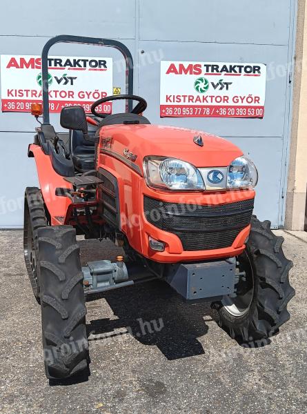 Kubota KB21 összkerekes, szervokormányos, gumitalpas 21 lóerős japán kistraktor