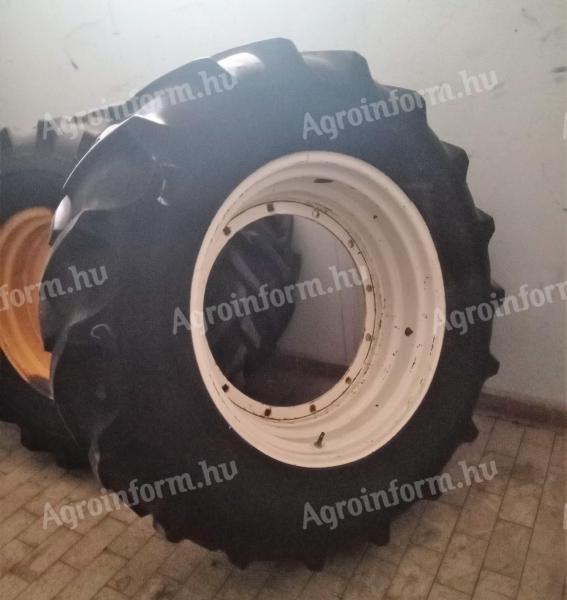14,9R30 Taurus szereltkerék New Holland felnivel