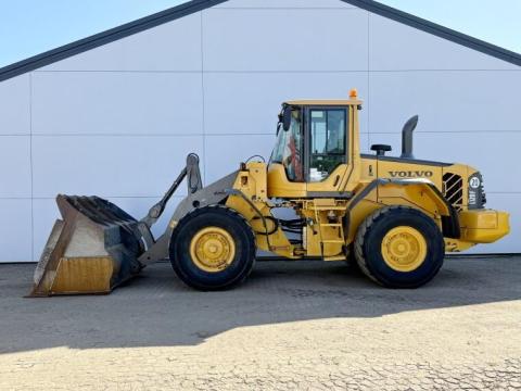Volvo L120F / 2009 / 12.439 üzemóra / Lízing 20%-tól Volvo L120F / 2009 / 12.439 üzemóra / Lízing 20%-tól