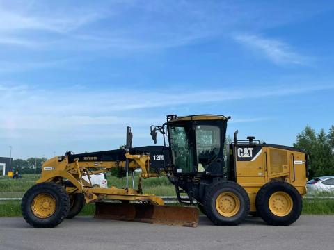 Caterpillar 12M / 2011 / 17165 üzemóra / Lízing 20%-tól Caterpillar 12M / 2011 / 17165 üzemóra / Lízing 20%-tól