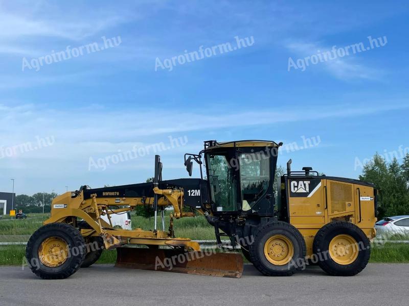 Caterpillar 12M / 2011 / 17165 üzemóra / Lízing 20%-tól