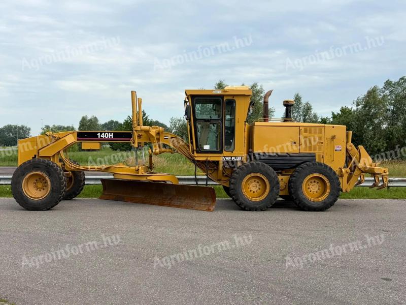 Caterpillar 140H / 17 838 üzemóra / Lízing 20%-tól