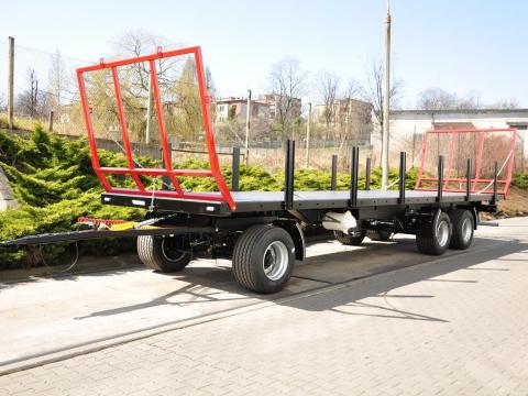 Zaslaw D746-20 háromtengelyes bálaszállító pótkocsi nettó 20t teherbírással Zaslaw D746-20 háromtengelyes bálaszállító pótkocsi nettó 20t teherbírással