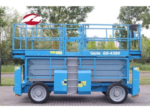 Genie GS-4390 RT | 15 méter | 680 kg / 2008 / 2 648 üzemóra / Lízing 20%-tól Genie GS-4390 RT | 15 méter | 680 kg / 2008 / 2 648 üzemóra / Lízing 20%-tól