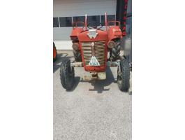 MF 15 traktor