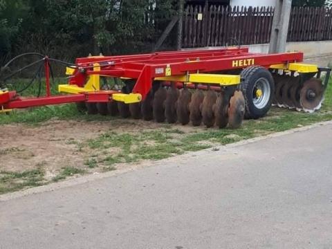 Helti 2,6 m-es középnehéz V tárcsa eladó