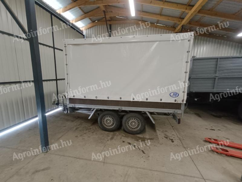 Utánfutó kávai féle 2t teherbírású