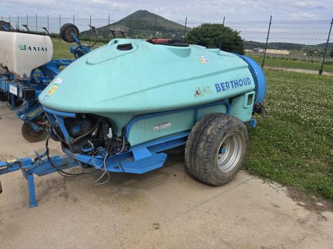 Berthoud Fructair 1500 permetező