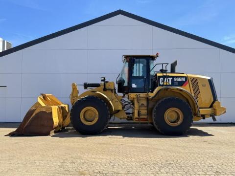 Caterpillar 966MXE / 2015 / 10.182 üzemóra / Lízing 20%-tól Caterpillar 966MXE / 2015 / 10.182 üzemóra / Lízing 20%-tól