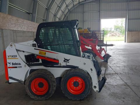 Bobcat csúszókormányos rakodó eladó