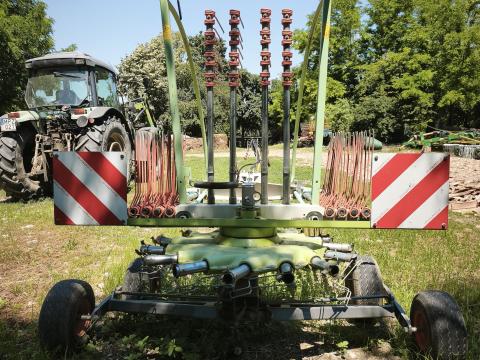 Eladó Claas Liner 500 T rendsodró Eladó Claas Liner 500 T rendsodró