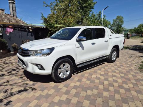 Toyota Hilux 2.4 D 4x4 | 150 Le | 196.622 Km | 2016 |