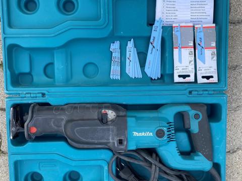 Eladó szablyafűrész 1250 W - Makita JR3060T - orrfűrész