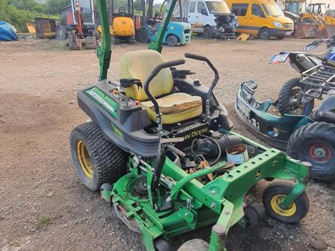 John Deere ipari fűnyíró John Deere ipari fűnyíró