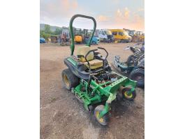 John Deere ipari fűnyíró