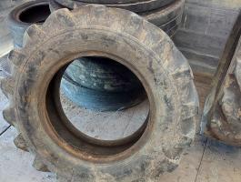 MTZ 82 első gumiabroncs 11,2 R 20