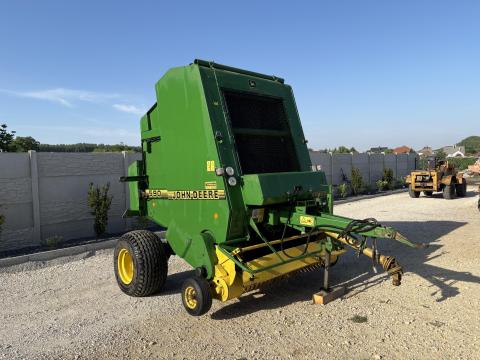 John Deere 590 körbálázó John Deere 590 körbálázó