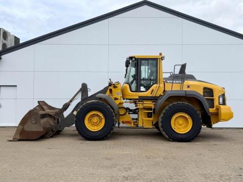 Volvo L110H / 2015 / 17 731 üzemóra / Lízing 20%-tól