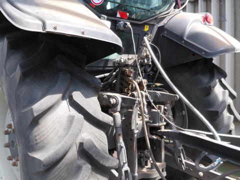 Valtra N 143 MTZ 624 Valtra N 143 MTZ 624