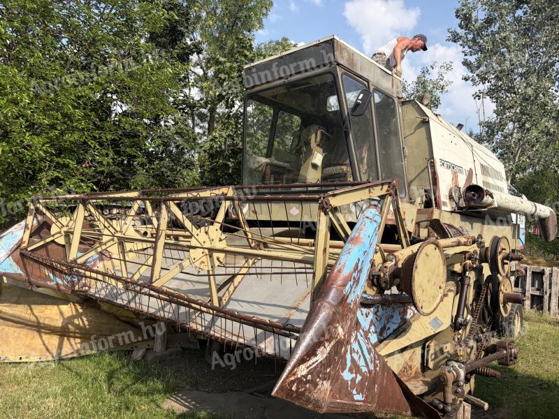 Fortschritt E-512 kombájn eladó