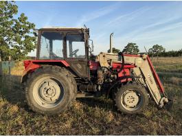 MTZ 820.2 homlokrakodóval