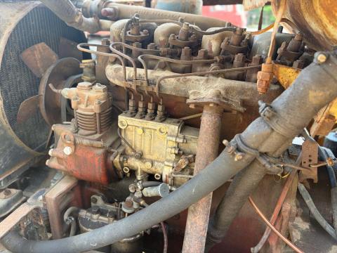 Zetor motor 4 hengeres Zetor motor 4 hengeres