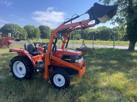 Akciós Kubota 21LE PowerShift 2Új Első Gumi Ingyenes Szállítás japán traktor kistraktor yanmar iseki goldoni