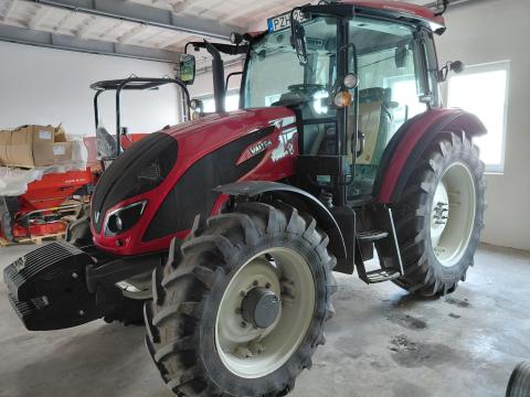 Valtra A104 Valtra A104