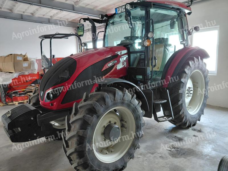 Valtra A104