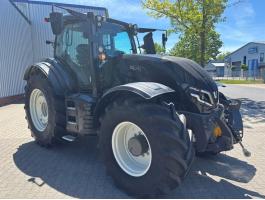 Valtra T235 Direct (Demó)