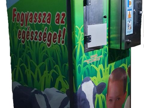 Automat de vânzare lapte proaspăt – second hand. Eladó használt tejautomata házi friss tej értékesítésére Automat de vânzare lapte proaspăt – second hand. Eladó használt tejautomata házi friss tej értékesítésére