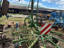 Krone Swadro 46 (2011) 4,6 m-es rendképző, 13 kar / 4 duplafog, zárt zsíros DuraMax vezérlőpálya, tandem futómű, Jet-Effekt, zajmentes hajtómű, tiszta takarmány