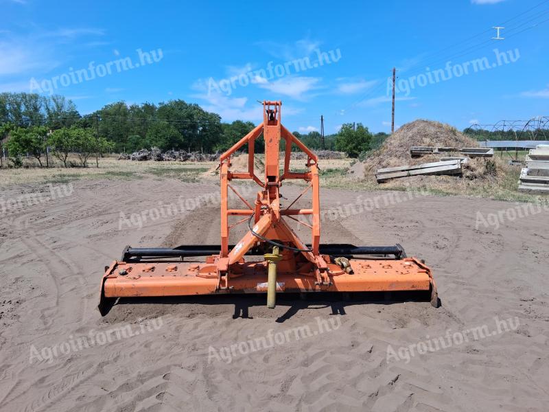 Maschio 3 méteres forgóborona hidraulikus vetőgép konzollal